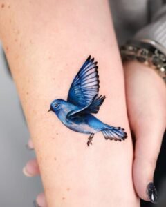 20 Breathtaking Bird Tattoo Ideas That Will Make You Want to Fly